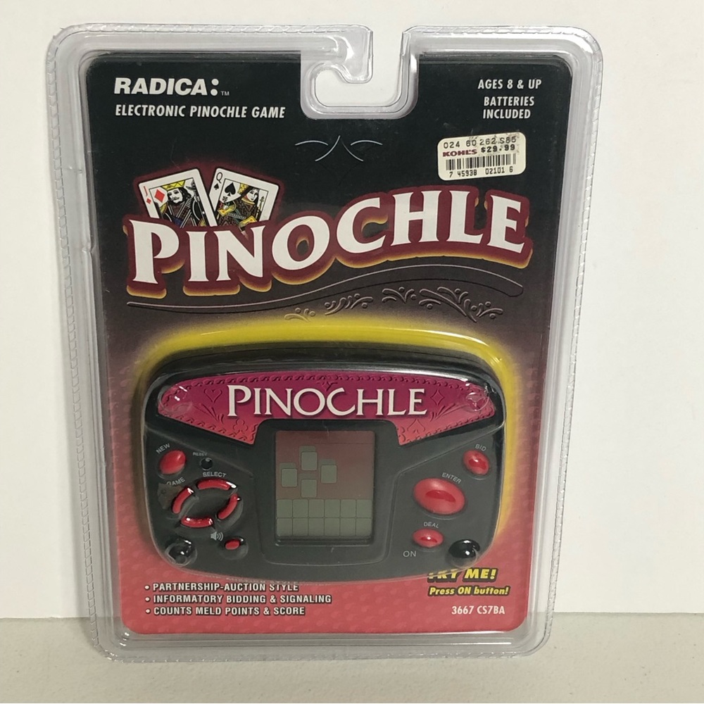Radica Electronic Pinochle Handheld Game Travel 3667 CS7BA Gaming Hand